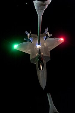 赤と緑の航空灯