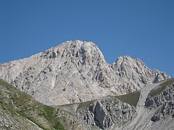 最高峰のコルノ・グランデの山容