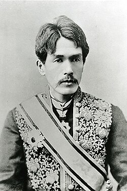 井上毅:明治憲法起草の立役者