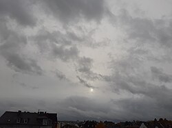 高層雲とちぎれ雲