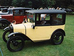 オースチン 7 ボックスサルーン 1926年型