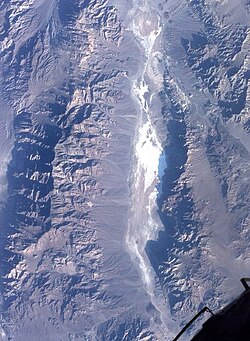 デスヴァレー:北米の極限環境盆地