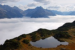 高い山から見下ろす雲海