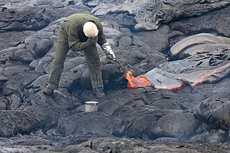 火山学:火山現象を解明する地球科学の一分野