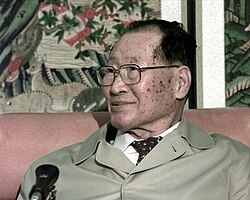韓国の巨大財閥・現代グループの創業者:鄭周永の生涯と業績