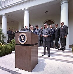 ジョンソン 大統領とデイヴィッド・ロックフェラー(1964年)