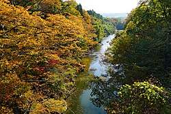 秋保温泉付近の名取川