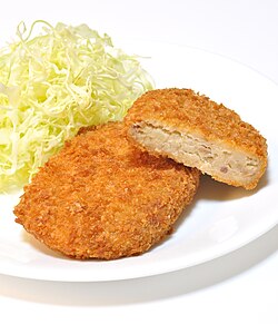 日本におけるコロッケの歴史と多様な発展