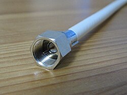 F型コネクタ（ネジ切りあり）