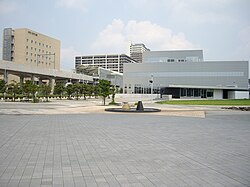 研究学園駅前
