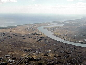 阿武隈川:東北地方を縦貫する一級河川の地理と歴史