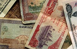 カンボジアの法定通貨リエルの歴史と経済的背景