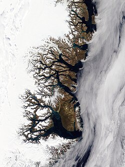 氷河地形フィヨルドの形成過程と地理的特徴