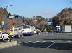 国道6号の警戒区域入口における検問(福島県楢葉町。その後富岡町夜ノ森付近に移動)