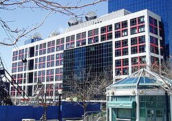 カナダの公共放送機関における組織と歴史的展開
