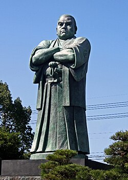 古賀忠雄作の現代を見つめる西郷隆盛像（鹿児島県霧島市溝辺町の西郷公園）