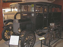 旧交通博物館で展示されていた円太郎バス