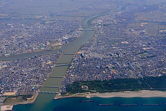 河川における放水路の概要と治水施設としての役割