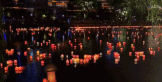 灯籠流しの歴史と文化的背景
