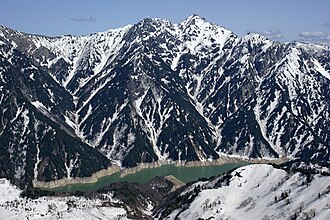 大観峰からの眺望(スバリ岳、針ノ木岳、黒部湖)