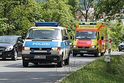 緊急車両の定義と制度